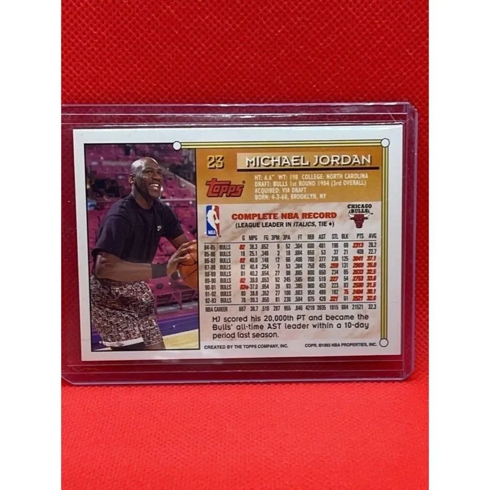 Michael Jordan Card 1993 Topps #23 in Excellent Condition